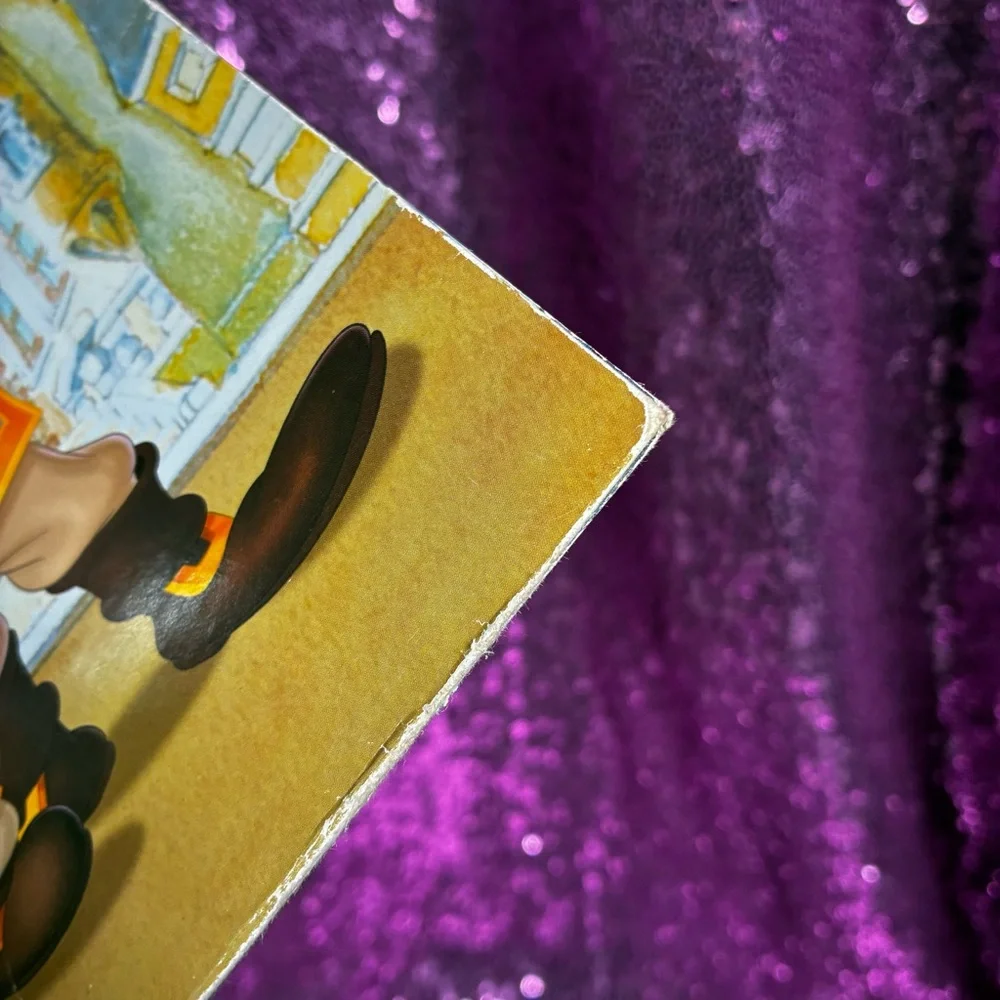 VTG Disney Mickey, Donald, Goofy: The Three Musketeers 3 Ring Folder Minnie Pete